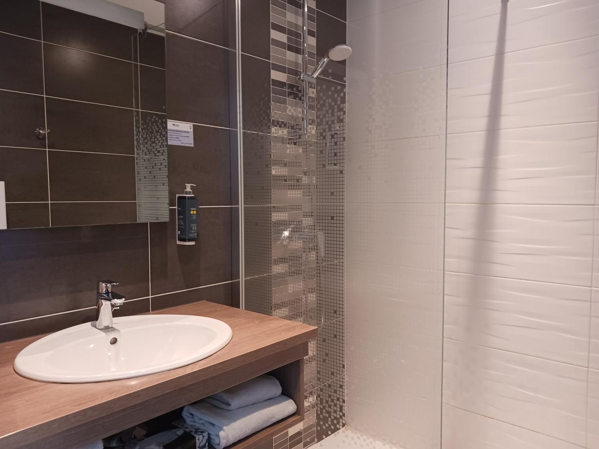 Brit Hotel Nantes Vigneux - L'Atlantel Eksteriør bilde