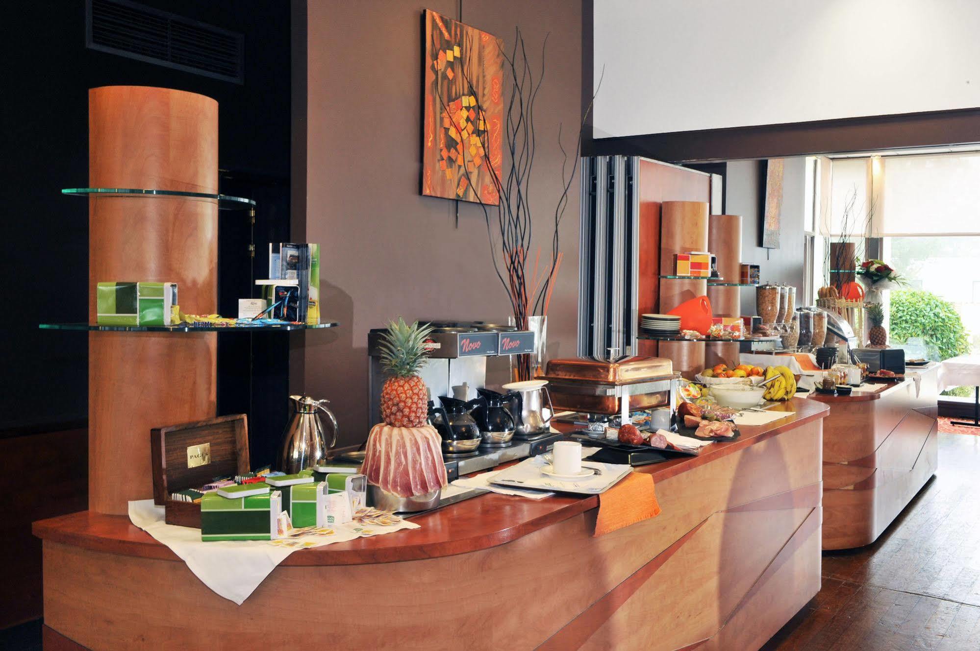 Brit Hotel Nantes Vigneux - L'Atlantel Eksteriør bilde