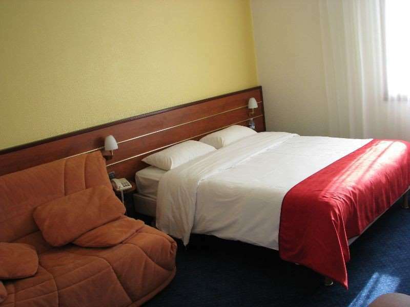 Brit Hotel Nantes Vigneux - L'Atlantel Rom bilde